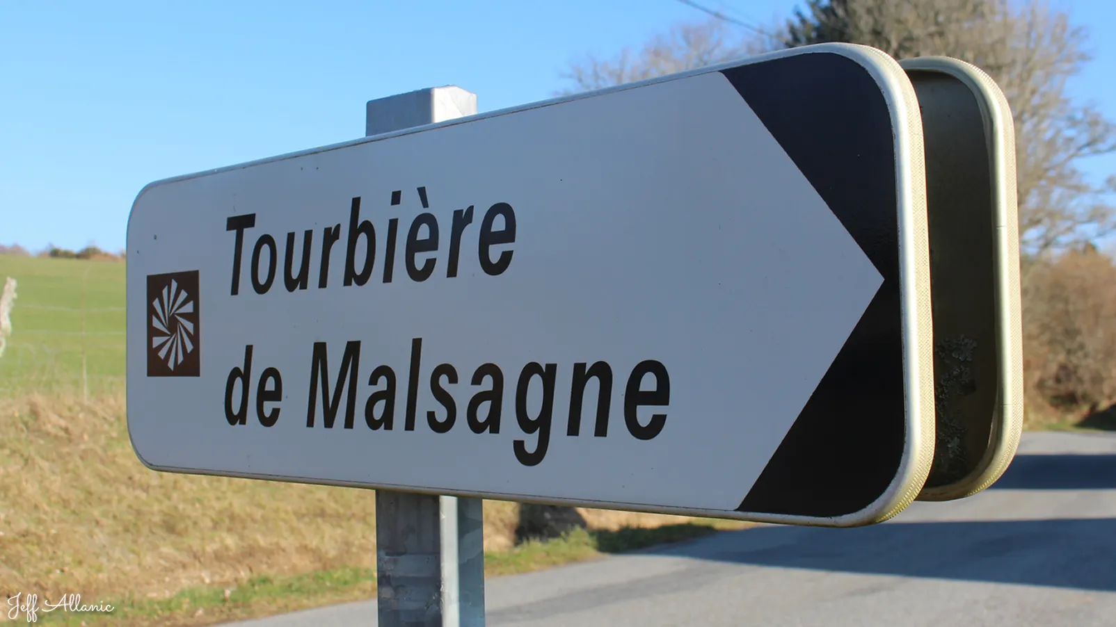 Corrèze découverte - Photo N° 2 - La tourbière de Négarioux - Malsagne - 19290 - Peyrelevade - Panoramas & Grands espaces - Randonnée facile  <small><i>et/ou</i></small>  De + d'un kilomètre