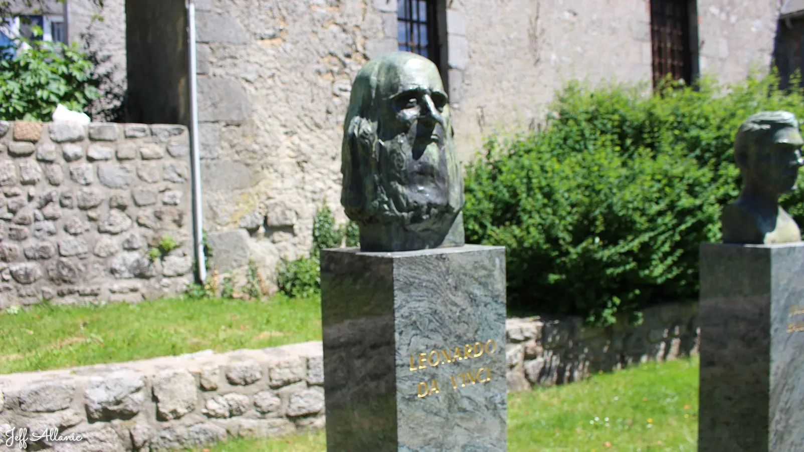 Corrèze découverte - Photo N° 4 - Centre ville de Ussel - 19200 - Ussel - Monuments historiques - Promenande facile  <small><i>et/ou</i></small>  De - d'un kilomètre