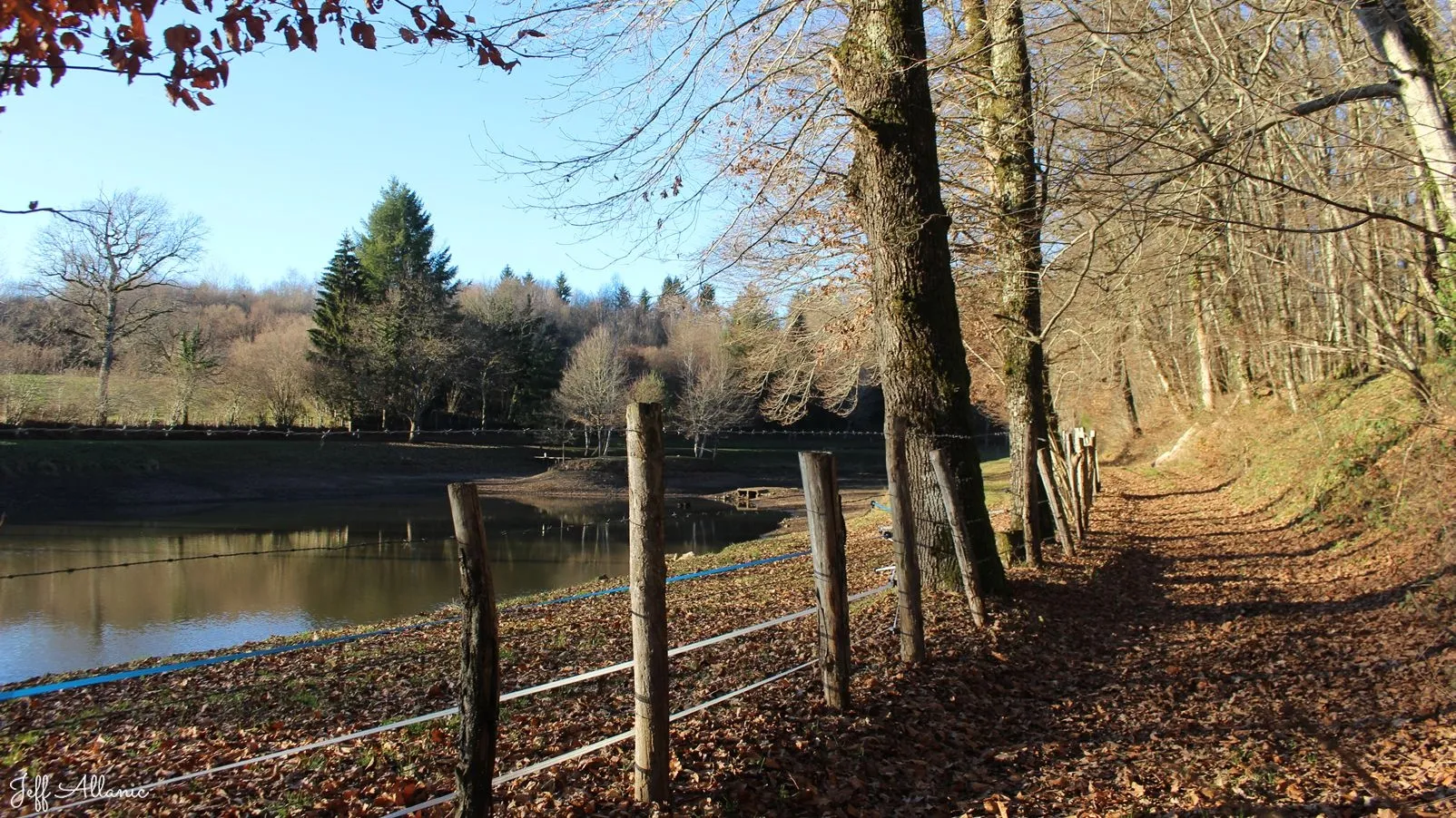Corrèze découverte - Photo N° 5 - Les étangs du Vicomte - 19450 - Pierrefitte - Rivières & Plans d'eau - Quelques pas - Autour de vous