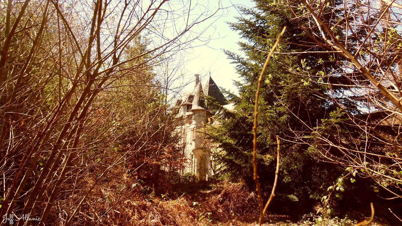 Corrèze découverte - Photo N° 3 - Hameau de Chastagnol - 19390 - Chaumeil - Monuments historiques - Quelques pas - Autour de vous