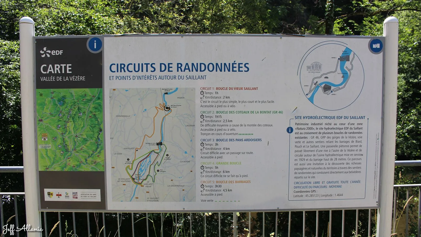 Corrèze découverte - Photo N° 4 - Le barrage de Pouch - 19130 - Voutezac - Rivières & Plans d'eau - Quelques pas - Autour de vous